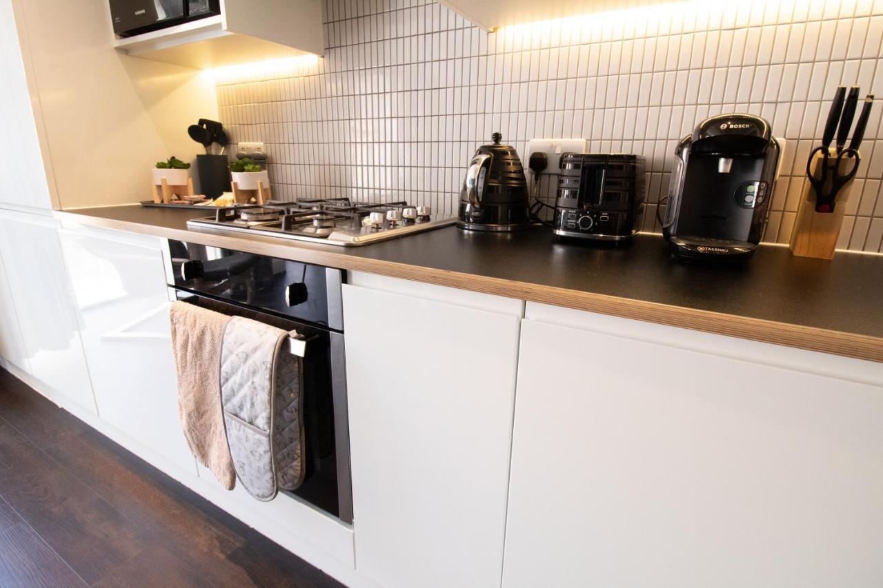 The New52 Oxford By 360Stays - Bespoke 2 Bed Luxury Apartment In The Heart Of Oxford City Centre With Parking Eksteriør billede
