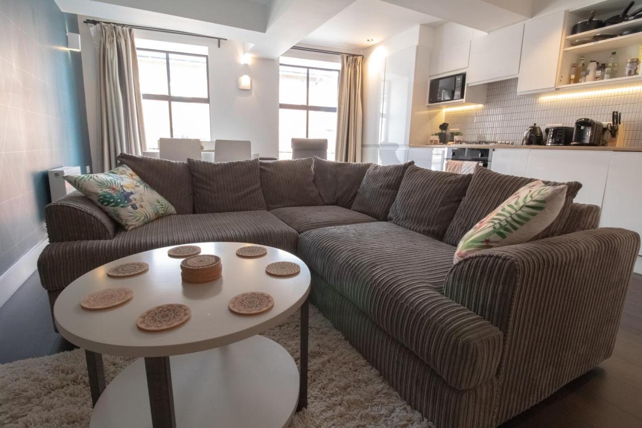 The New52 Oxford By 360Stays - Bespoke 2 Bed Luxury Apartment In The Heart Of Oxford City Centre With Parking Eksteriør billede
