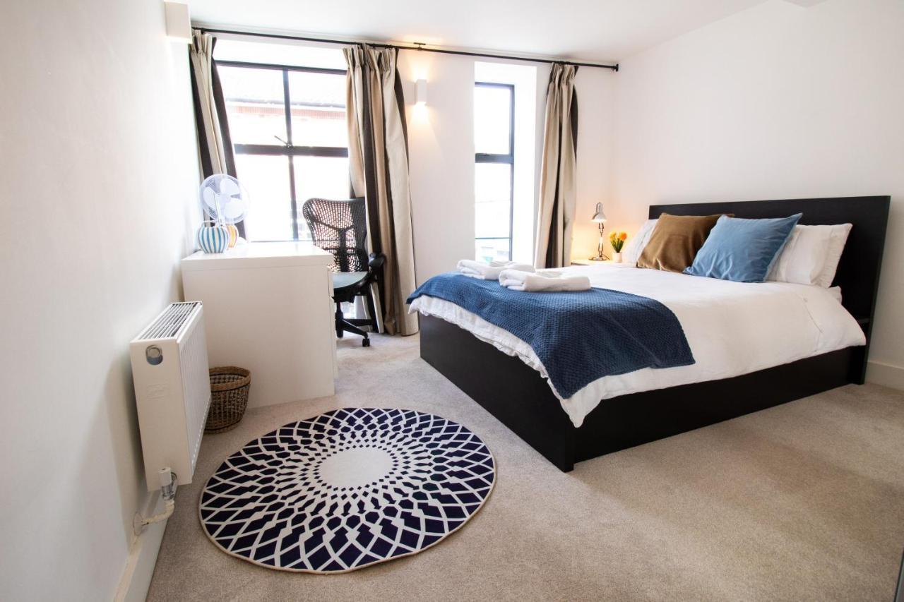 The New52 Oxford By 360Stays - Bespoke 2 Bed Luxury Apartment In The Heart Of Oxford City Centre With Parking Eksteriør billede